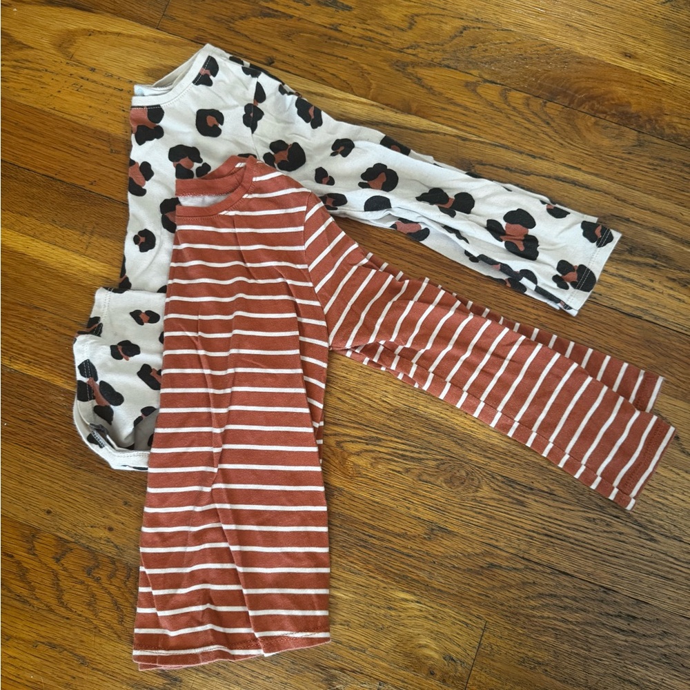 (2) Long sleeved tshirts 5t
